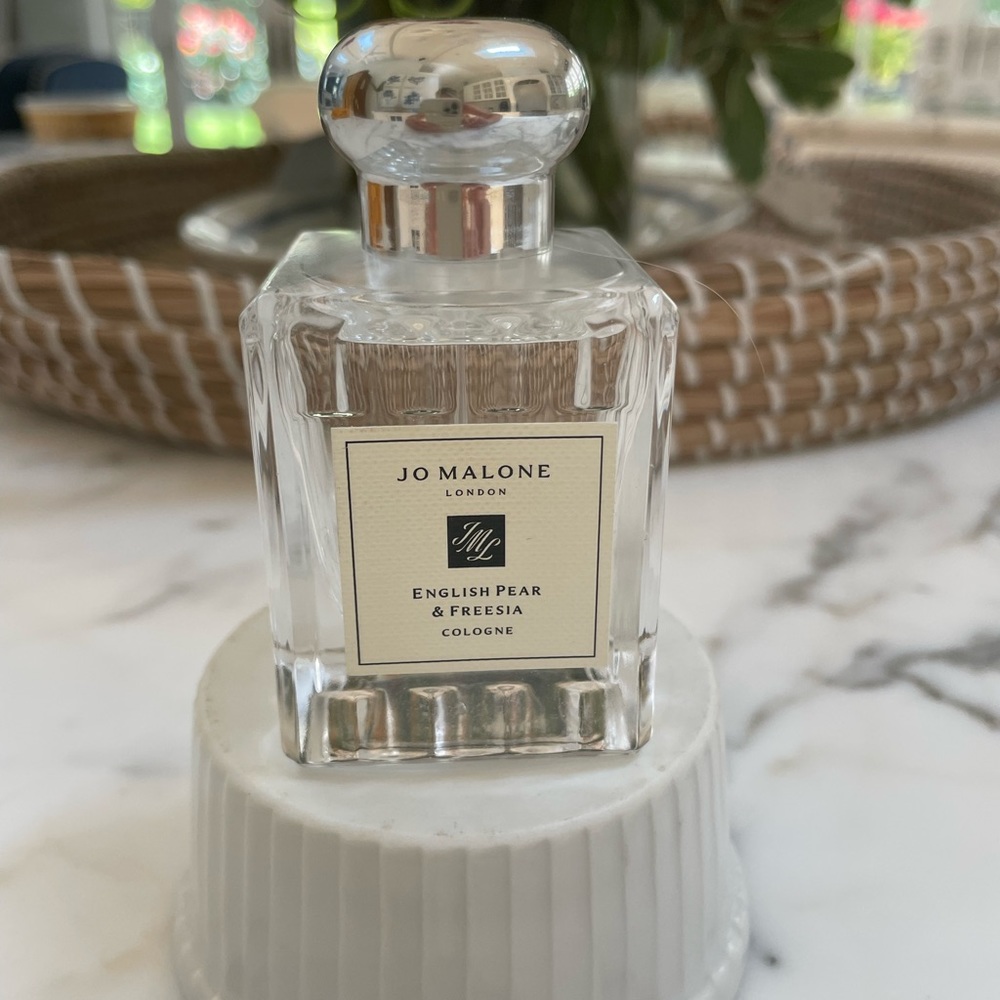 Jo Malone cologne English Pear and Freesia